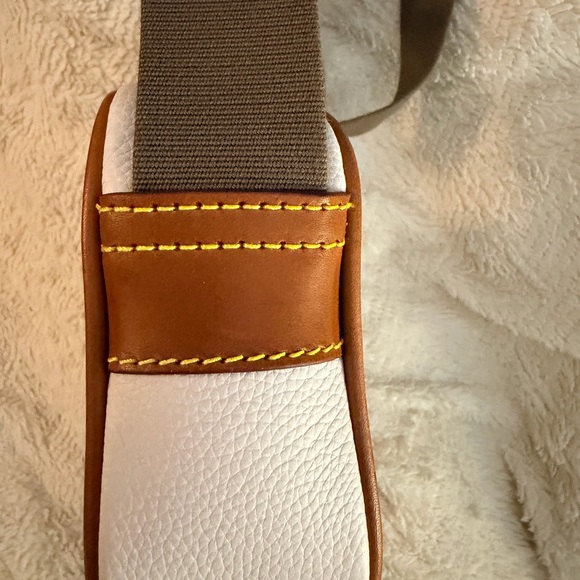 Dooney and Bourke 3.0 All Weather Leather Camera Bag - Picture 11 of 12